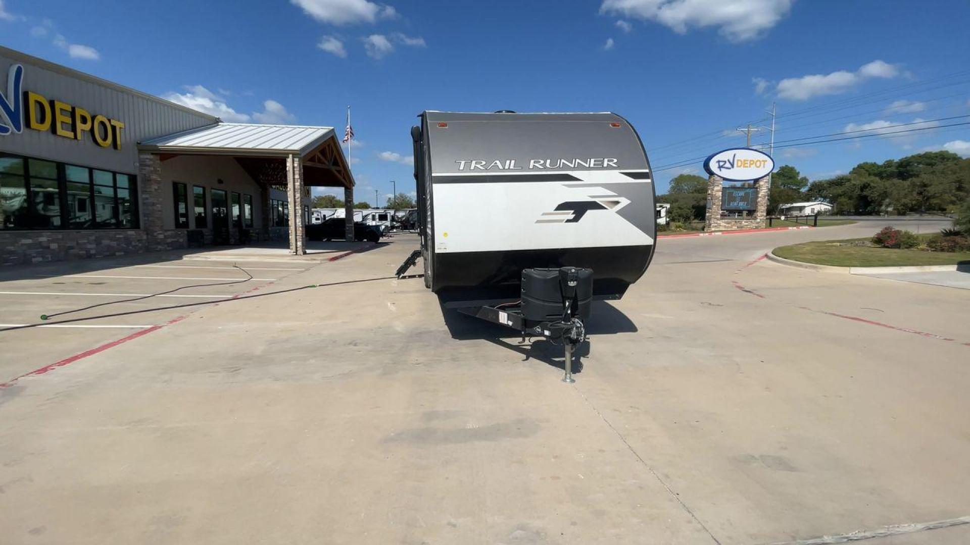 2023 HEARTLAND TRAIL RUNNER 31DB (5SFEB3723PE) , Length: 36.92 ft | Dry Weight: 7,040 lbs | GVWR: 9,642 lbs | Slides: 1 transmission, located at 4319 N Main Street, Cleburne, TX, 76033, (817) 221-0660, 32.435829, -97.384178 - The 2023 Heartland Trail Runner 31DB is a versatile and spacious travel trailer designed for families and adventure enthusiasts. This vehicle is the perfect option for families or groups looking to embark on memorable road trips. The travel trailer is a bunkhouse, and features a family-centric layou - Photo#4