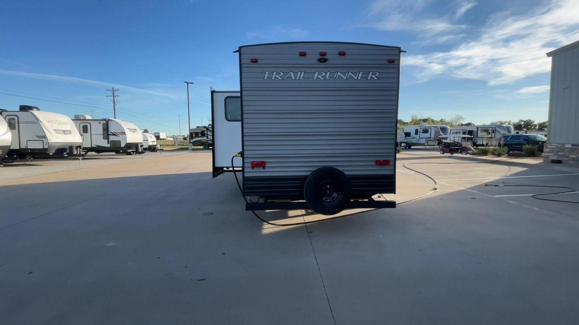 2023 HEARTLAND TRAIL RUNNER 31DB (5SFEB3721PE) , Length: 36.92 ft | Dry Weight: 7,040 lbs | GVWR: 9,642 lbs | Slides: 1 transmission, located at 4319 N Main Street, Cleburne, TX, 76033, (817) 221-0660, 32.435829, -97.384178 - A roomy and family-friendly travel trailer, the 2023 Heartland Trail Runner 31DB ensures a relaxing and delightful camping experience. This model accommodates larger parties and has contemporary conveniences to make your outdoor experiences unforgettable. It also has a well-designed floor plan. This - Photo#8