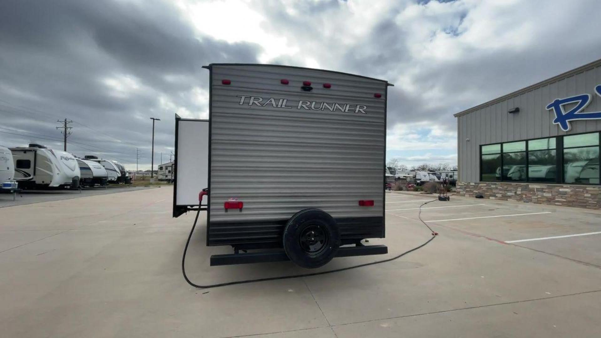 2023 HEARTLAND TRAIL RUNNER 31DB (5SFEB3729PE) , Length: 36.92 ft | Dry Weight: 7,040 lbs. | Gross Weight: 9,642 lbs | Slides: 1 transmission, located at 4319 N Main Street, Cleburne, TX, 76033, (817) 221-0660, 32.435829, -97.384178 - The 2023 Heartland Trail Runner 31DB is a family-friendly travel trailer designed to elevate your camping adventures with comfort and convenience. Measuring 36 feet, this model is a testament to Heartland's commitment to providing a spacious and well-equipped living space. The 31DB boasts a smart la - Photo#8