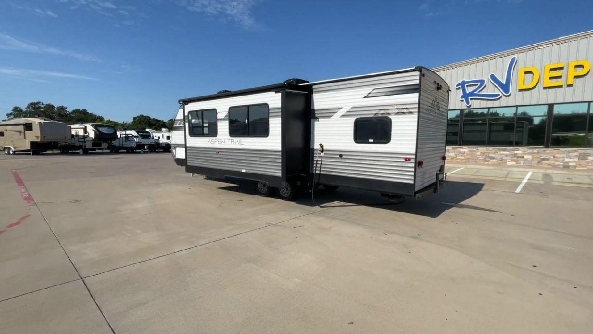 2023 KEYSTONE ASPEN TRAIL 2910BHSL (4YDTATN22P8) , Length: 33.25 ft. | Dry Weight: 6,639 lbs. | Slides: 1 transmission, located at 4319 N Main Street, Cleburne, TX, 76033, (817) 221-0660, 32.435829, -97.384178 - Photo#7