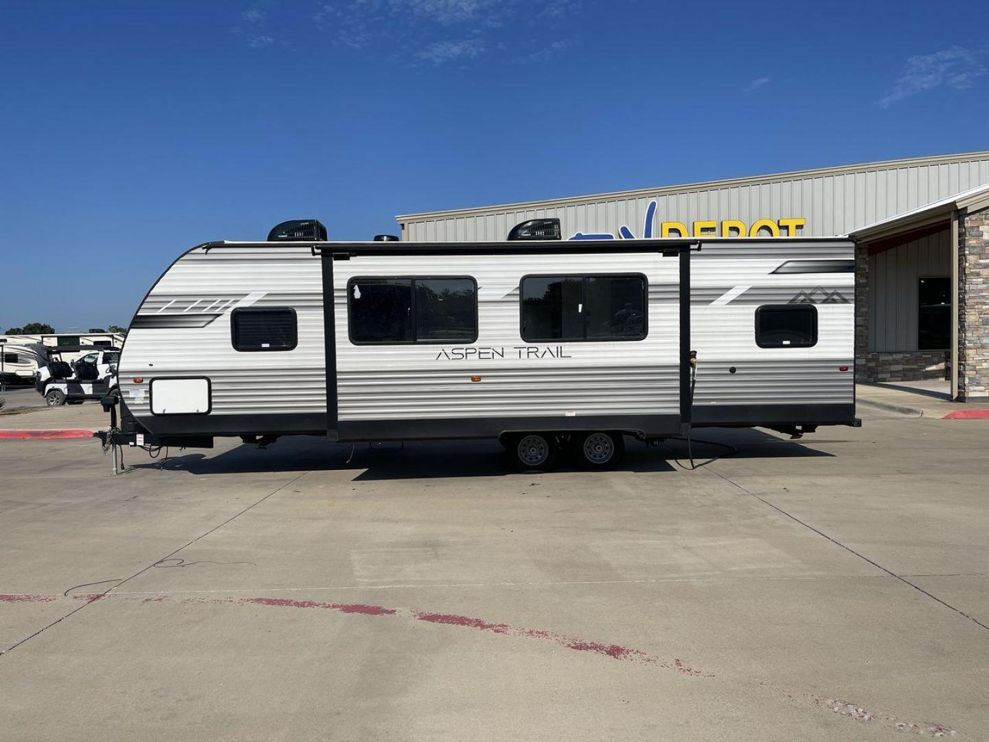 2023 KEYSTONE ASPEN TRAIL 2910BHSL (4YDTATN22P8) , Length: 33.25 ft. | Dry Weight: 6,639 lbs. | Slides: 1 transmission, located at 4319 N Main Street, Cleburne, TX, 76033, (817) 221-0660, 32.435829, -97.384178 - Photo#24