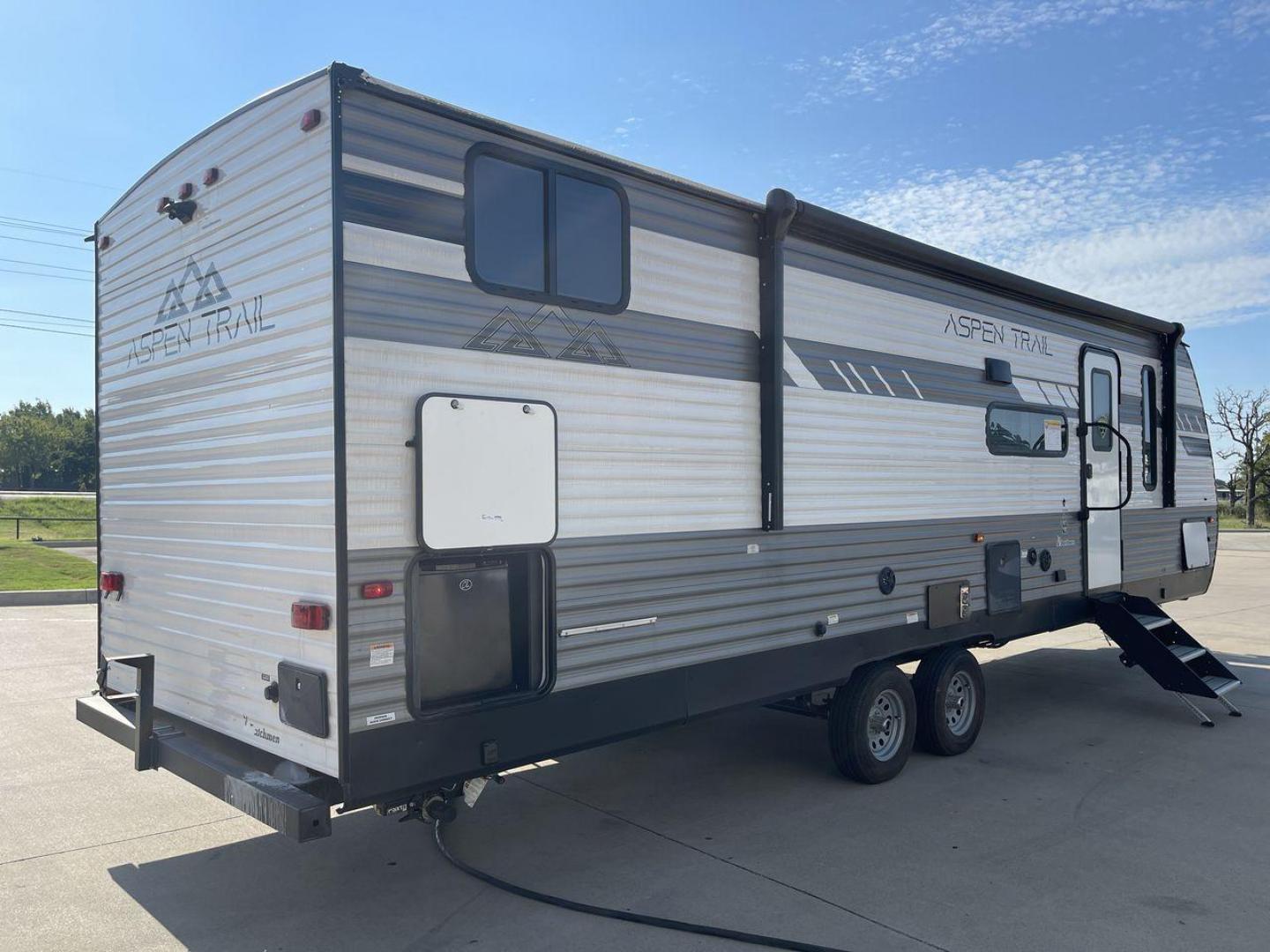 2023 KEYSTONE ASPEN TRAIL 2910BHSL (4YDTATN22P8) , Length: 33.25 ft. | Dry Weight: 6,639 lbs. | Slides: 1 transmission, located at 4319 N Main Street, Cleburne, TX, 76033, (817) 221-0660, 32.435829, -97.384178 - Photo#25