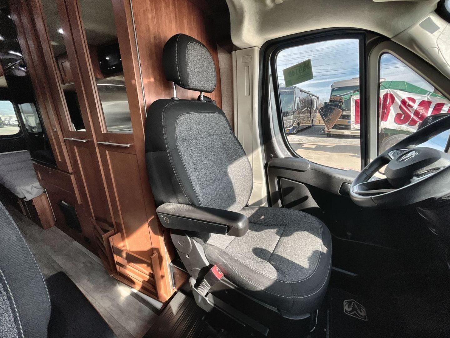 2023 ROADTREK 190 PROMASTER (3C6MRVJGXNE) , located at 4319 N Main Street, Cleburne, TX, 76033, (817) 221-0660, 32.435829, -97.384178 - Photo#22