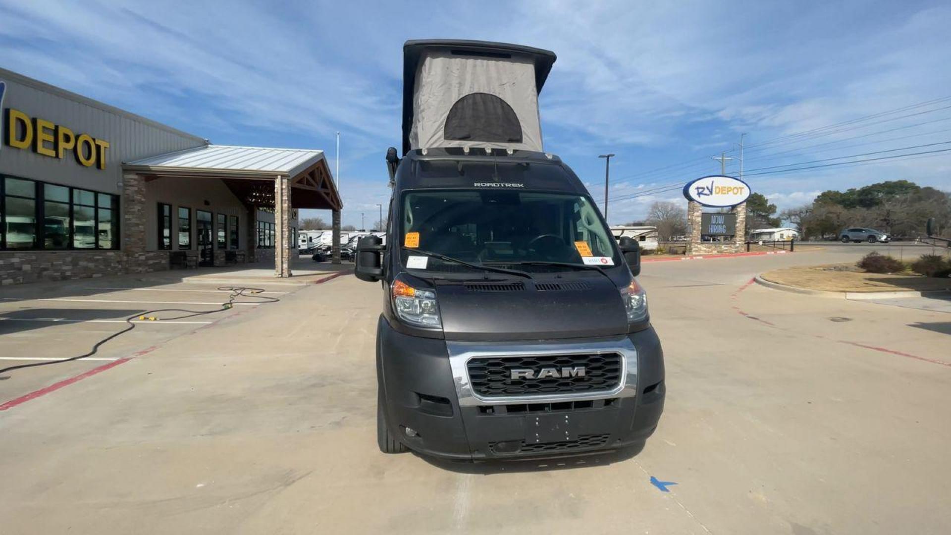 2023 ROADTREK 190 PROMASTER (3C6MRVJGXNE) , located at 4319 N Main Street, Cleburne, TX, 76033, (817) 221-0660, 32.435829, -97.384178 - Photo#4