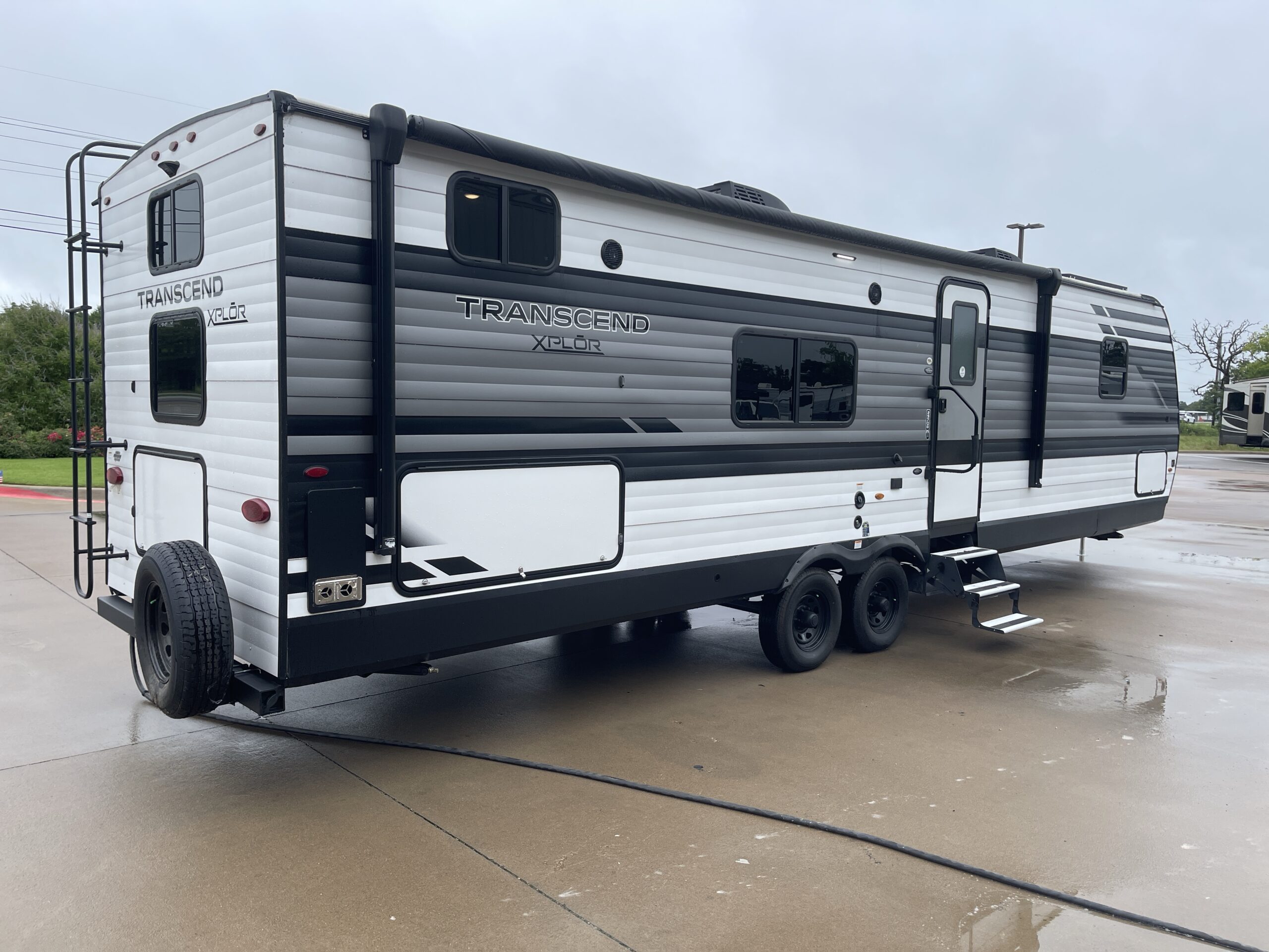 2023 GRAND DESIGN TRANSCEND 297QB - Backend