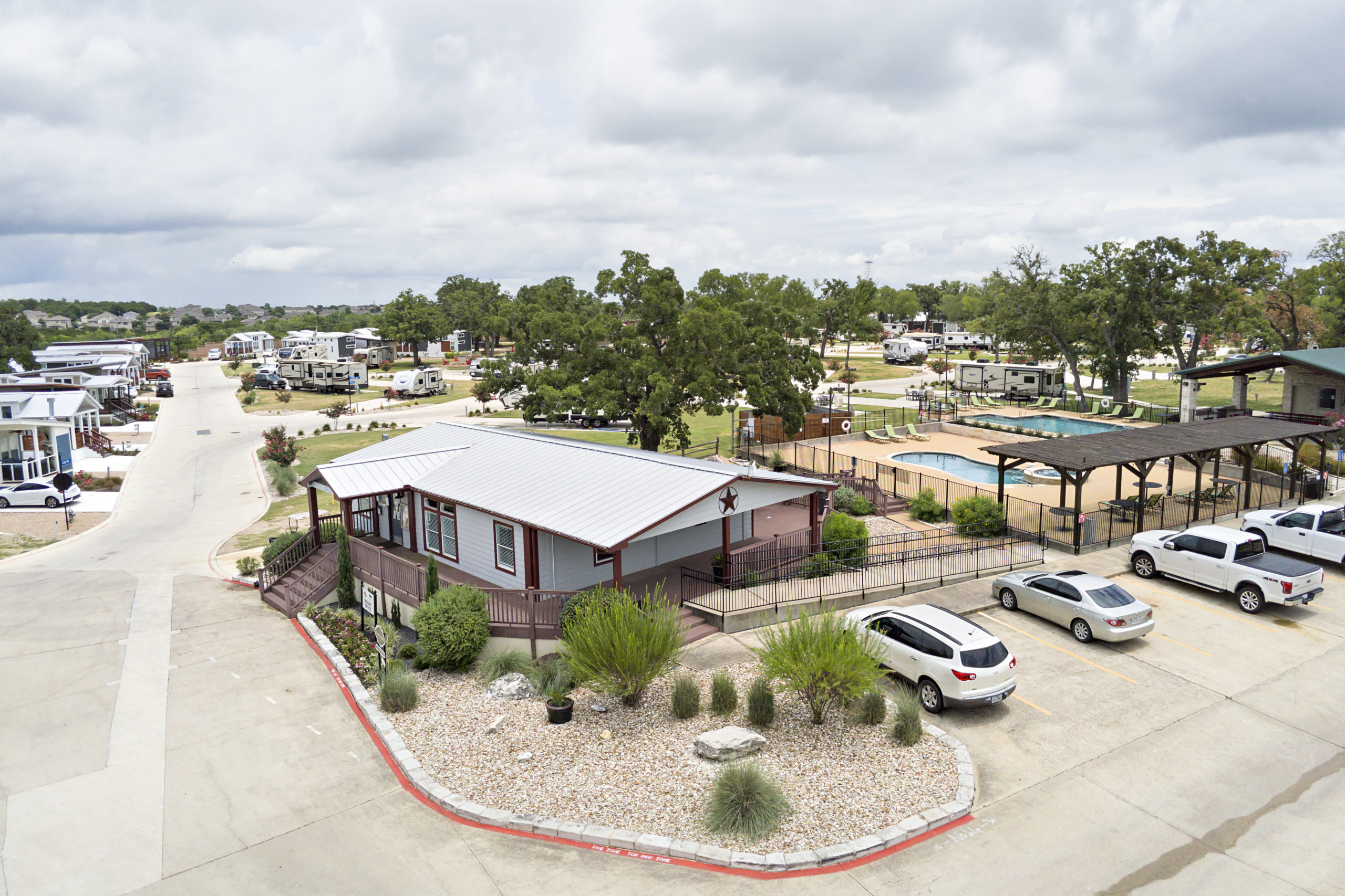 Oak Forest RV Resort – Austin, TX