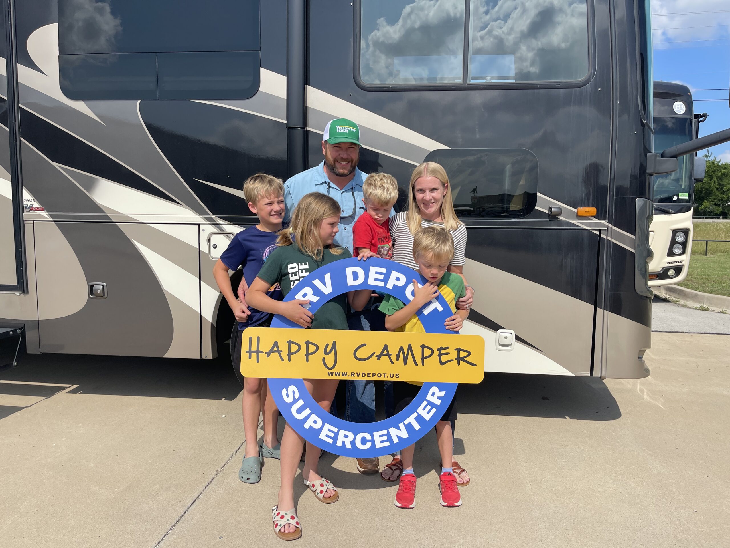 Happy RV Depot Supercenter customers with their new RV